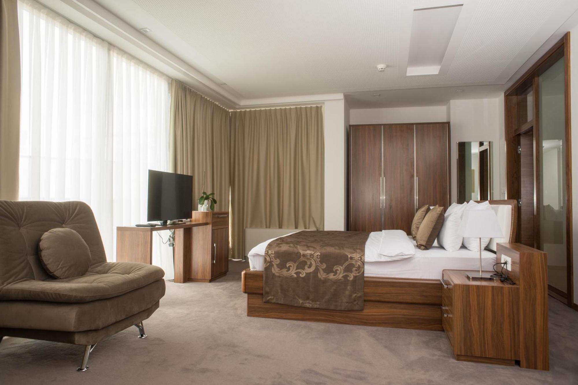 Hotel Royal Gold SJJ