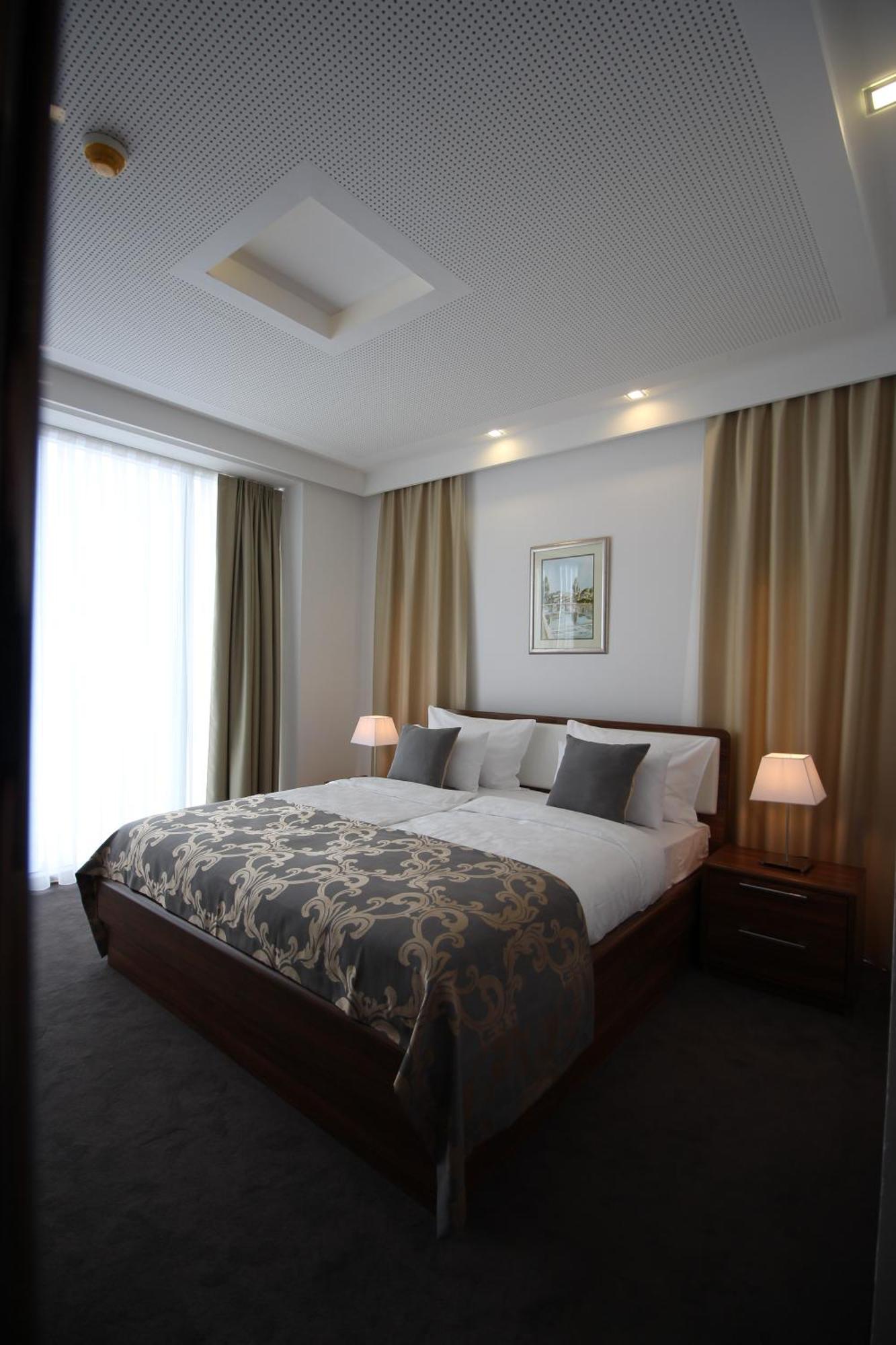 Royal Gold Hotel 3*