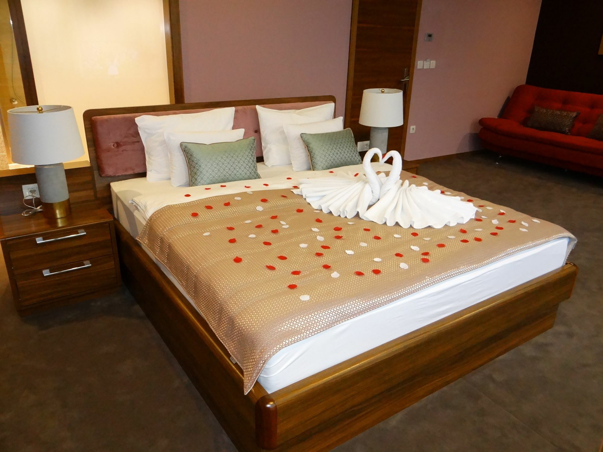 Hotel Royal Gold SJJ