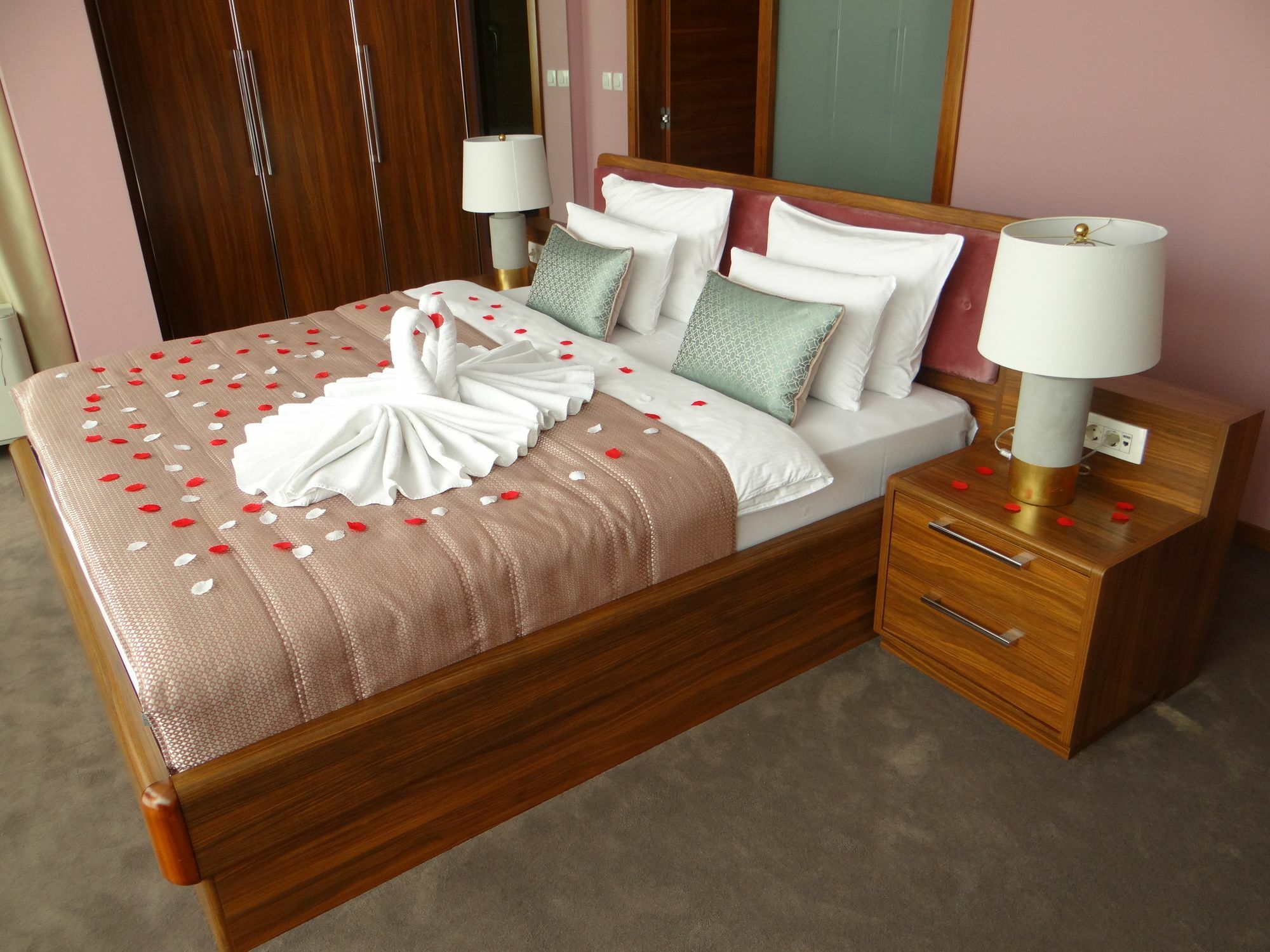 Royal Gold Hotel SJJ